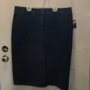 New With Tags Ladies Jean Skirt 16